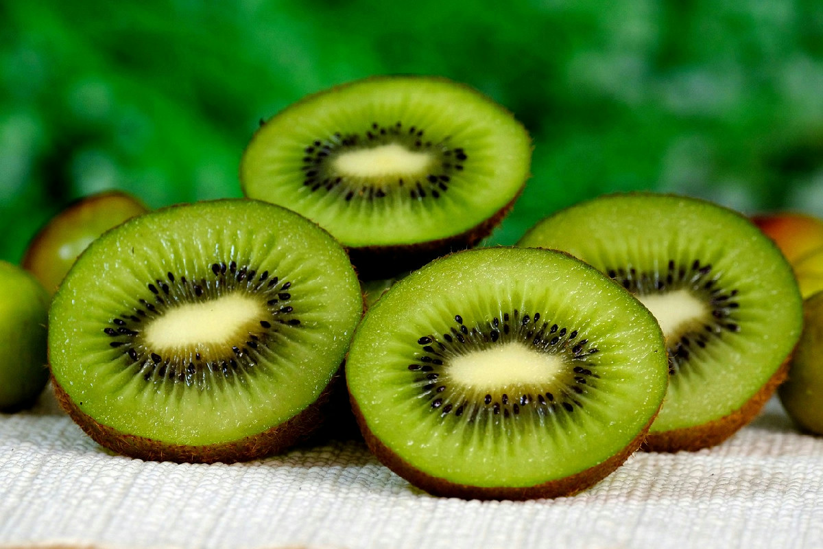 La buccia del kiwi: un alleato prezioso per salute, pelle e digestione da non sottovalutare