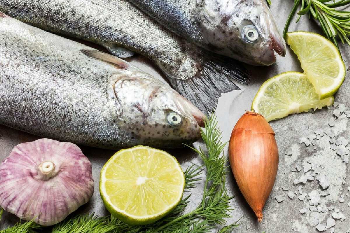 Evitare l’acquisto di pesce tra Natale e Capodanno tutela la freschezza e fa risparmiare denaro prezioso